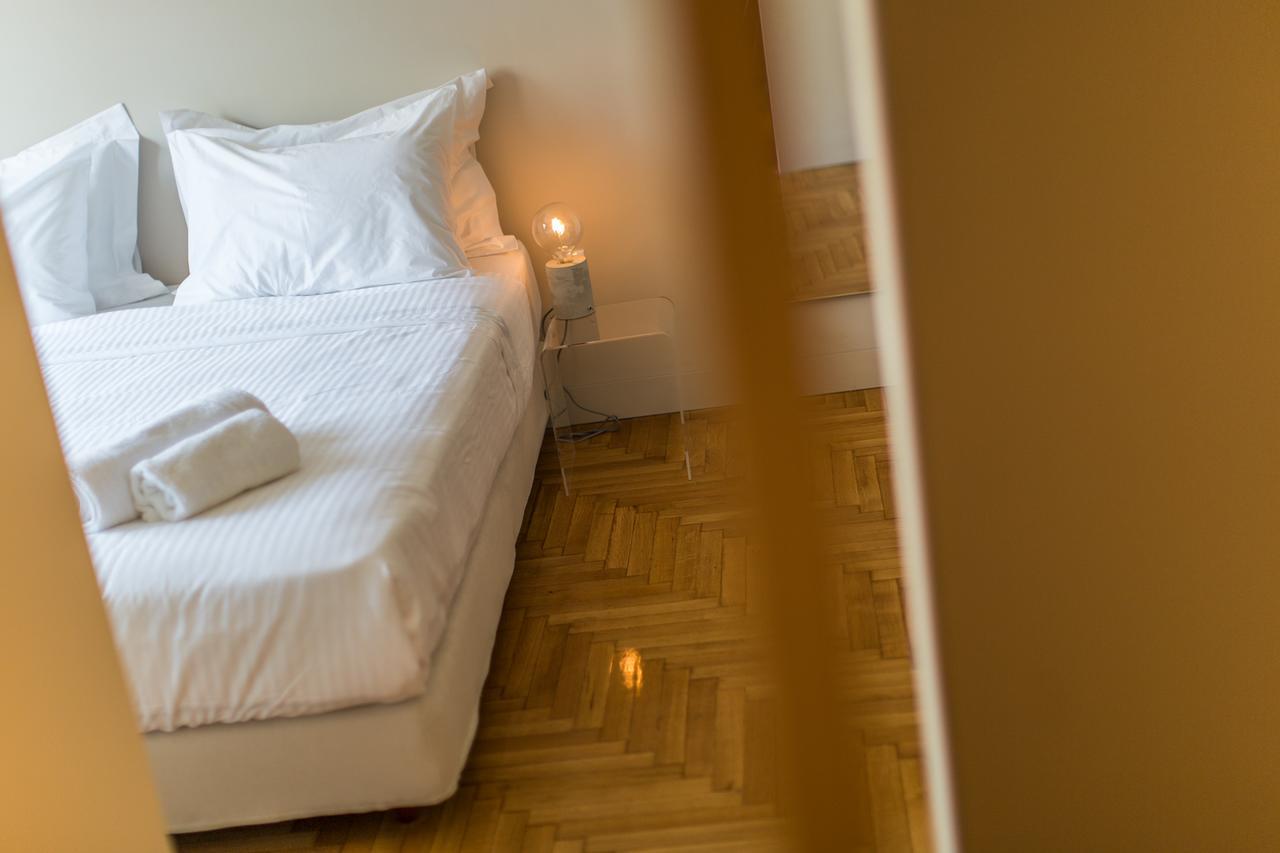 Aba Junior Apartment Veikou Street เอเธนส์ ภายนอก รูปภาพ